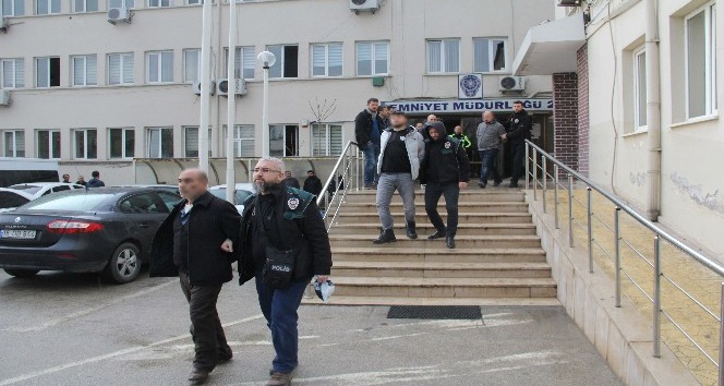 Bursa’daki uyuşturucu operasyonunda 9 tutuklama