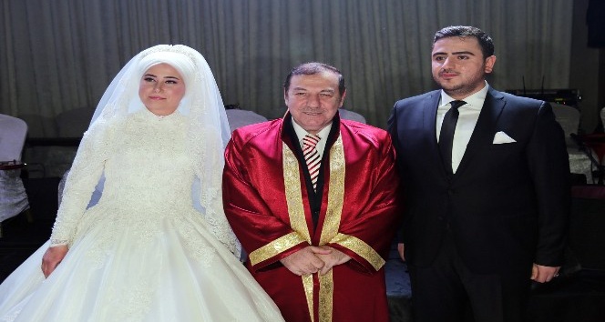 Başkan Kadıoğlu, Dal ve Çolak ailelerinin mutlu gününe ortak oldu