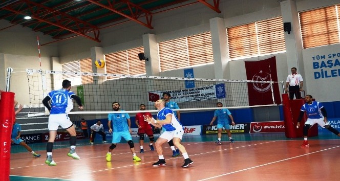 Palandöken Belediyespor,  Aksaray Belediyespor’u 3-0 mağlup etti