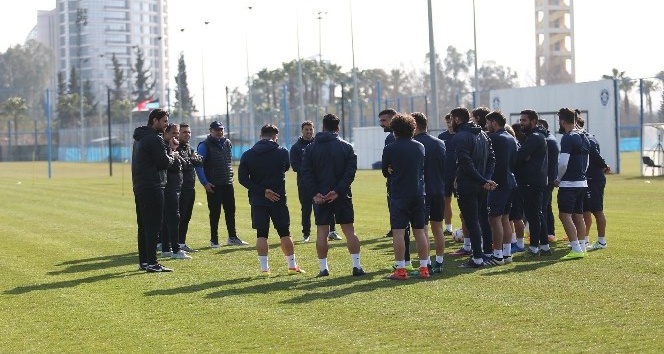 Adana Demirspor, Balıkesirspor maçı hazırlıklarını sürdürüyor