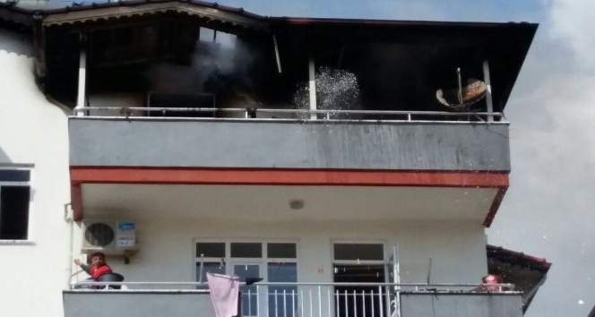 Manavgat’ta korkutan ev yangını