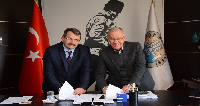 Dinar Belediyesi ile SGK arasında protokol imzalandı
