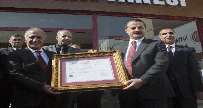 Gıda Tarım ve Hayvancılık Bakanı Faruk Çelik, Hayvan Hastanesi’nin Açılışını Yaptı