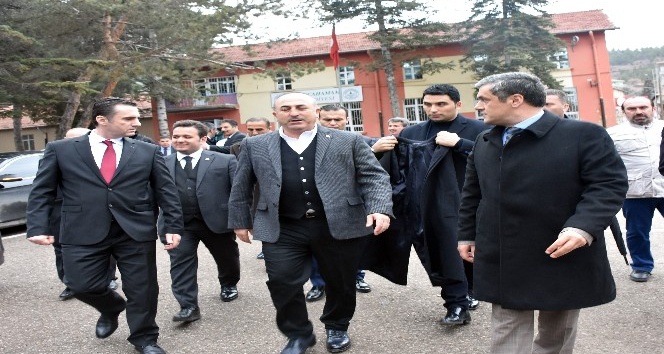 Dışişleri Bakanı Çavuşoğlu Kızılcahamam’ı ziyaret etti