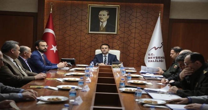Vali Aktaş, siyasi parti temsilcileri ile toplantı yaptı