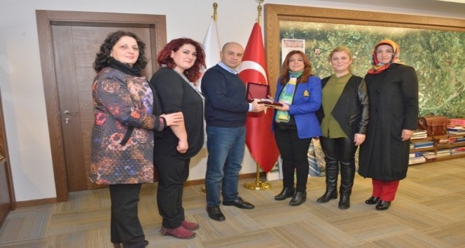 Başkan Mehmed Ali Saraoğlu’ndan Güçlü Kadınlar Derneğine destek