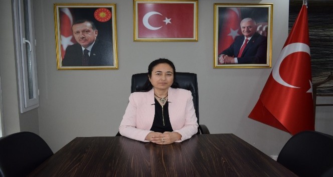 AK Parti Tepebaşı İlçe Kadın Kolları Başkanı Neşe Karademir;