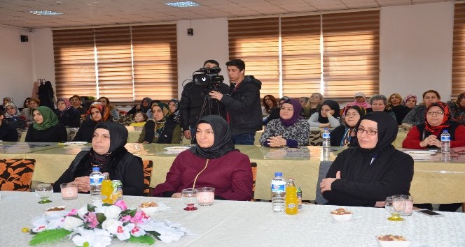 Ünlü gurme Ayşe Tüter, Malatyalı bayarlar ile mutfak sohbetinde bir araya geldi