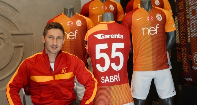 Sabri Sarıoğlu: Galatasaraylı olmanın gururunu taşıyorum