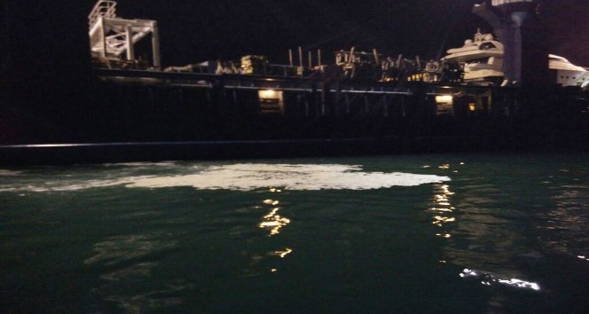 Fethiye’de denizi kirleten gemiye 60 bin lira ceza