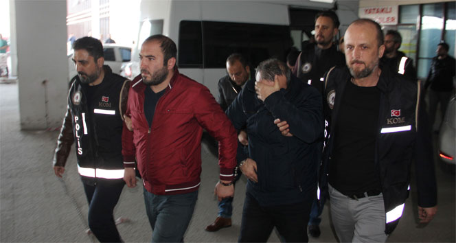 Edirne&#039;de FETÖ’cüleri yurt dışına kaçıran çete çökertildi