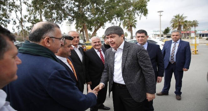 Başkan Türel, Havalimanı taksici esnafını ziyaret etti