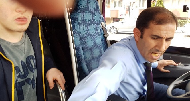 (Özel Haber) Engelli çocuk ve babası özel halk otobüsünden zorla indirildi