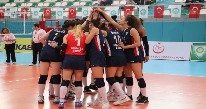 Manisa’nın Sultanları emin adımlarla ilerliyor