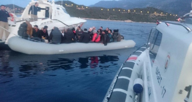 Antalya’da 41 Suriyeli göçmen yakalandı