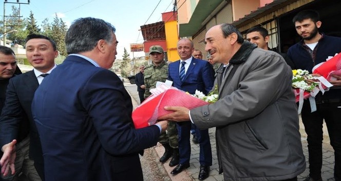 Vali Kerem Al, Hasanbeyli’de vatandaşlarla bir araya geldi