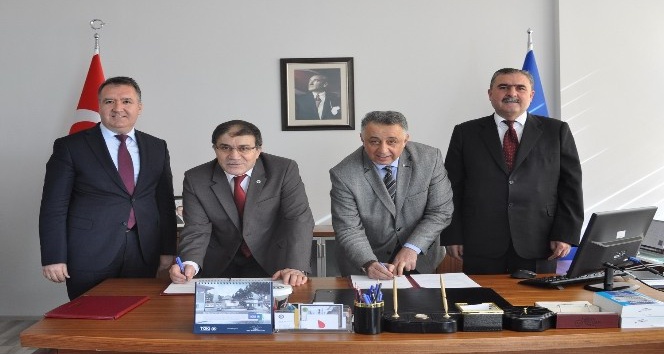 Uşak Üniversitesi ile Ödemiş Milli Eğitim Müdürlüğü arasında protokol imzalandı