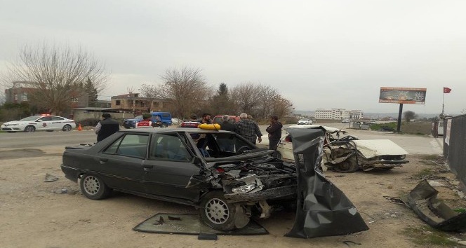 Kadirli’de trafik kazası: 4 yaralı