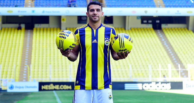 İsmail Köybaşı: &#039;Fenerbahçe forması altında çok heyecanlıyım&#039;