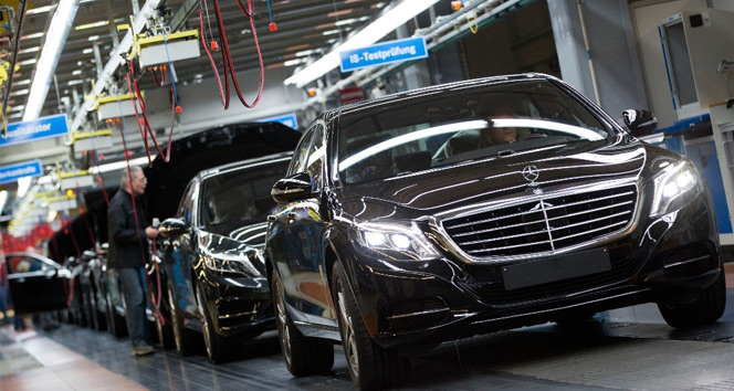 Mercedes-Benz 400 bin aracını geri çağırdı