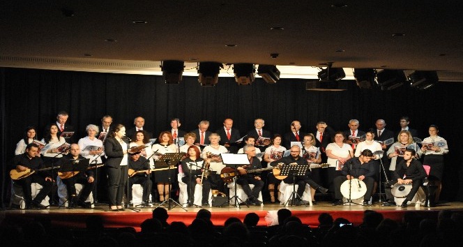 Lüleburgaz’da Türk Halk Müziği Konseri