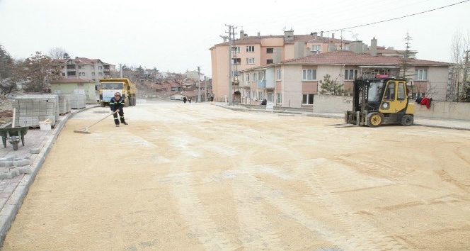 Odunpazarı Belediyesi Karapınar’a hizmet etmeye devam ediyor