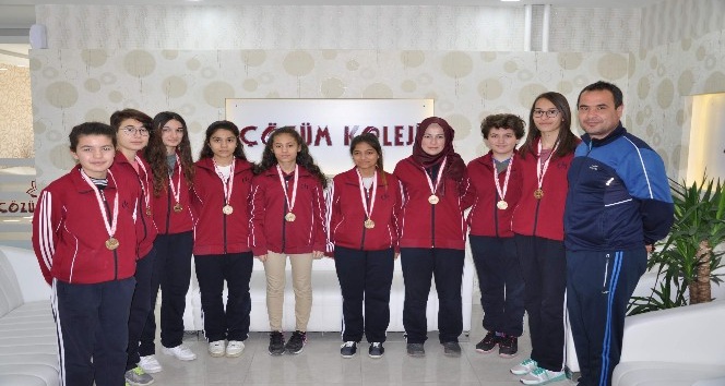 Yozgat Çözüm Fen Lisesi, Yıldız Kızlar Basketbol Müsabakalarında yarı finale çıktı
