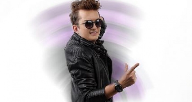 Aslan Sayım 'Salıdan Salıya' Radyo Venüs'te