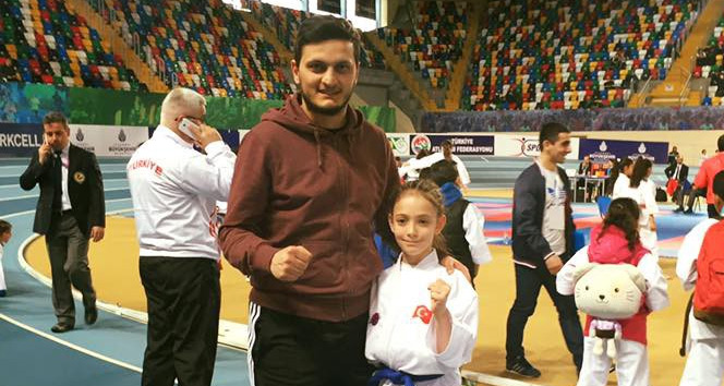 İhlas Koleji Sporcusu Boğaziçi Karate Şampiyonası&#039;nda ikinci oldu