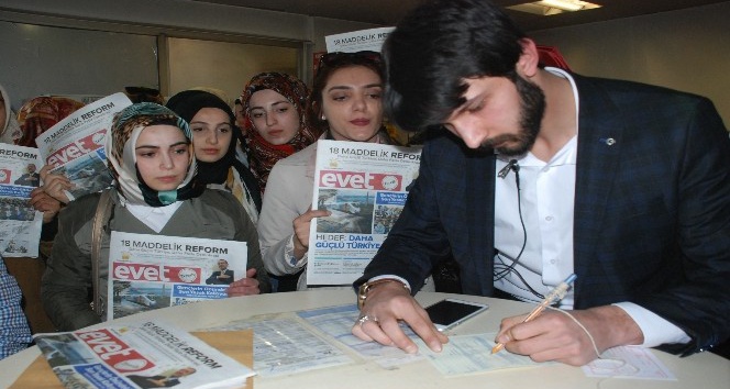 CHP Lideri Kılıçdaroğlu’na ’evet’ gazetesi gönderdiler