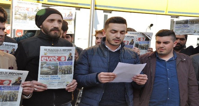 AK Gençler Kılıçdaroğlu’na ’Evet’ gazetesi gönderdi