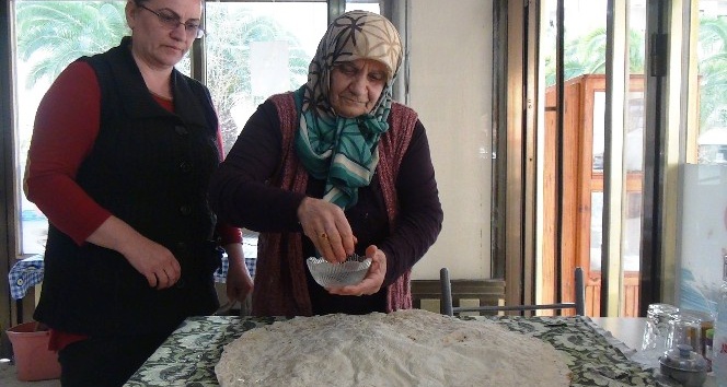 Osmaniye’de açtığı işletme ile 8 yıldır evinin geçimini sağlıyor