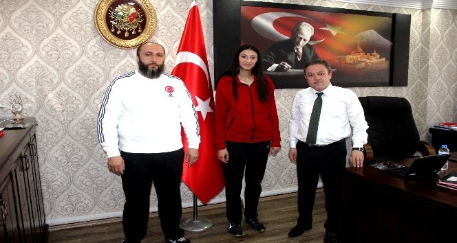 Ağrı’lı genç Taekwondocu Hacer Türkiye üçüncüsü oldu