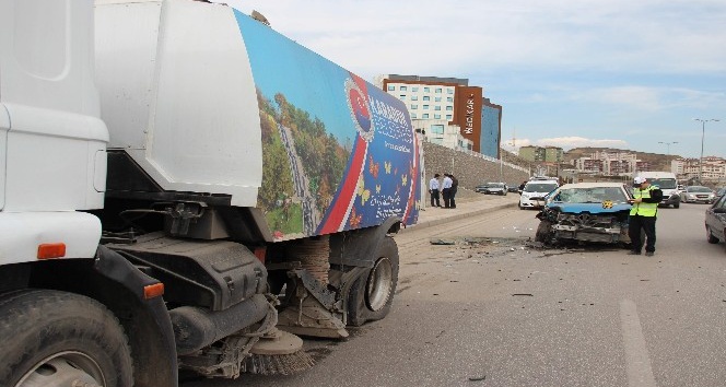 Karabük’te trafik kazası: 1’i ağır 2 yaralı