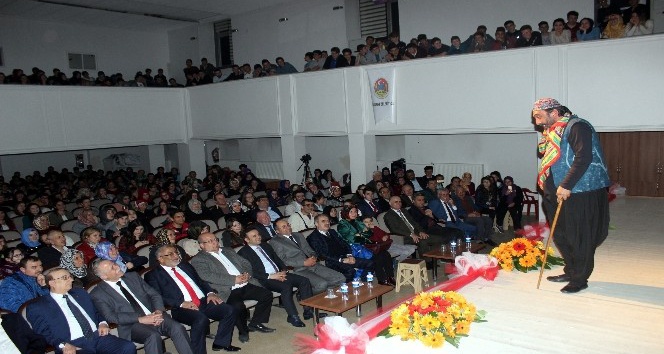 15 Temmuz darbe girişimi tiyatro oyunu ile anlatıldı