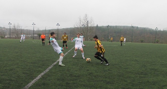 Amatör maçta kavga: 1 yaralı