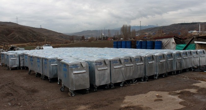 Çankırı Belediyesi 400 Adet çöp konteyneri aldı