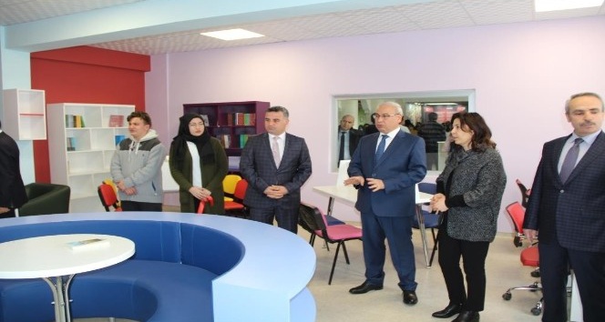 Şehit Polislerin adları kütüphanede yaşatılıyor