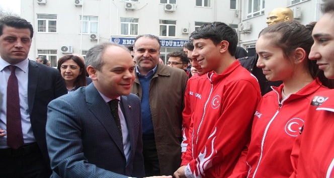Gençlik ve Spor Bakanı Akif Çağatay Kılıç: &quot;Avrupa’da ırkçılık dalgası yükseliyor&quot;