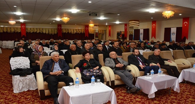 Dinar’da “Çanakkale Ruhu” konferansı düzenlendi