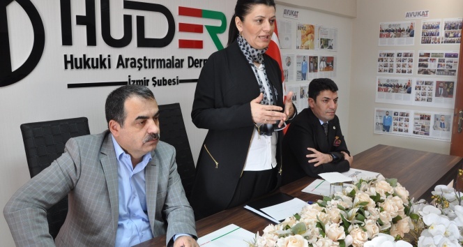 Cumhurbaşkanı Başdanışmanı Türkmenoğlu: "Çift başlılık Türkiye'ye kaybettiriyor"