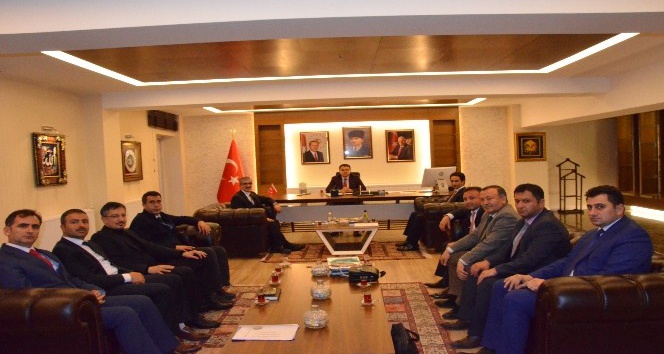 Kahramanmaraş Belediyesi heyeti, Başkan Musa Işın’ı ziyaret etti