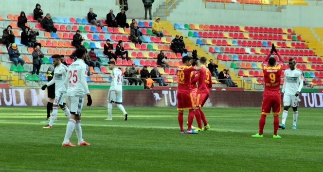 Spor Toto Süper Lig: Kayserispor: 3 - Gaziantepspor: 4 (Maçın özeti ve golleri izle)