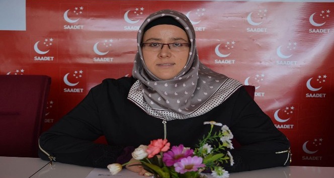 Saadet Partisi Uşak Kadın Gençlik Kolları Teşkilat Başkanı Nasibe Dincel ; &quot;Çanakkale, İslam kardeşliği ve İslam Birliği’nin zaferidir&quot;