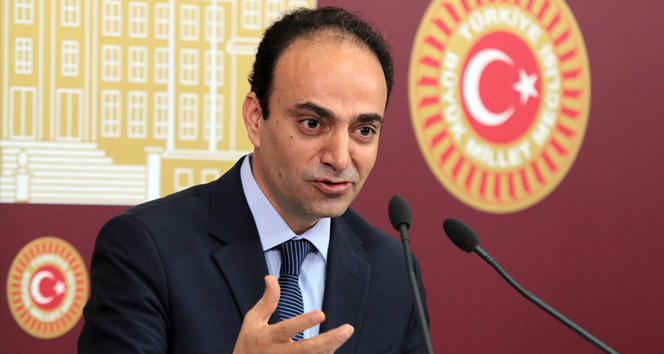 HDP’li vekil Osman Baydemir ifade vermek için adliyede