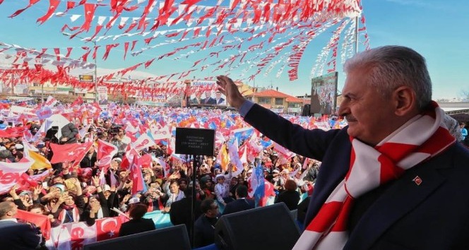 Başbakan Yıldırım: “Bir Türkiye’yi üç Türkiye yaptık”