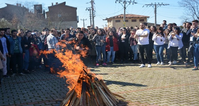 Kdz. Ereğli’de üniversite öğrencileri baharın gelişini kutladı