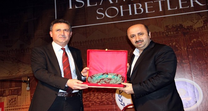 Ömer Döngeloğlu, KYK öğrencilerine İslam tarihini anlattı