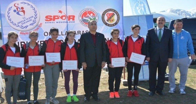 Malatya Valisi Toprak’ın spor aşkı