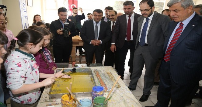 Başkan Karaosmanoğlu, KO-MEK kursiyerlerini ziyaret etti